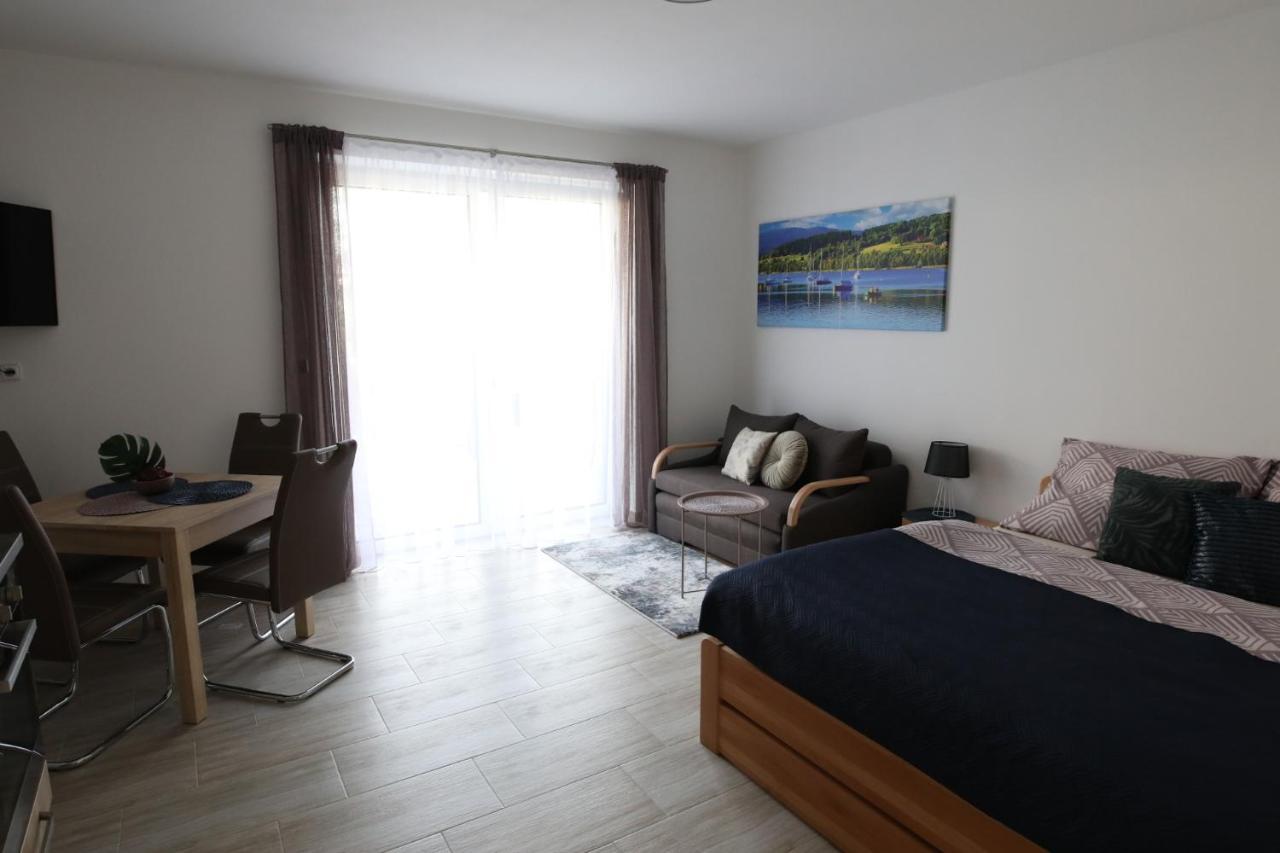 Apartmany Allis 伏尔塔瓦河畔利普诺 外观 照片