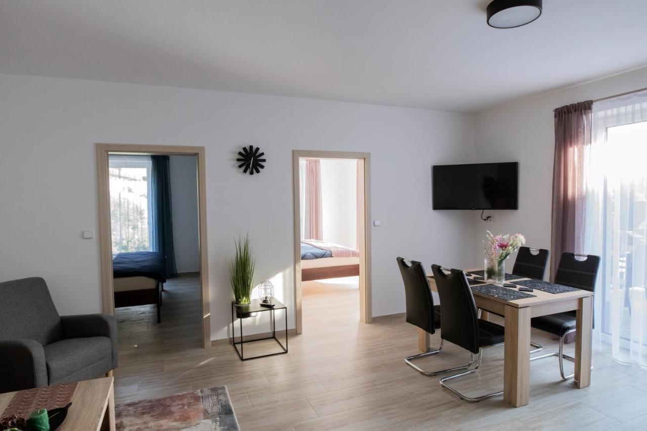Apartmany Allis 伏尔塔瓦河畔利普诺 外观 照片